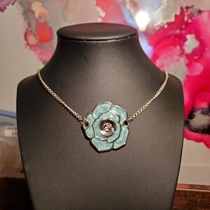 Elegant Floral Pendant Necklace in Teal and Silver